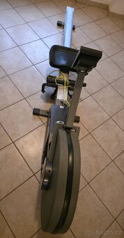 Veslovací trenažer - 2