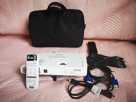 Projektor EPSON EB-1751 ideální stav, HDMI, dálkové ovládání - 2