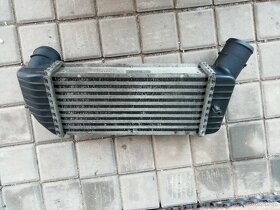 Peugeot 307 2.0 HDi - chladič stlačeného vzduchu intercooler - 2