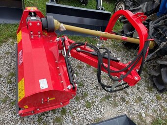 Příkopový / svahový kladívkový mulčovač BELS100 za traktor - 2