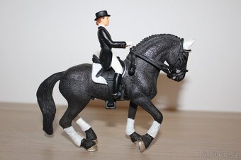 Jezdkyně na koních Schleich - 2