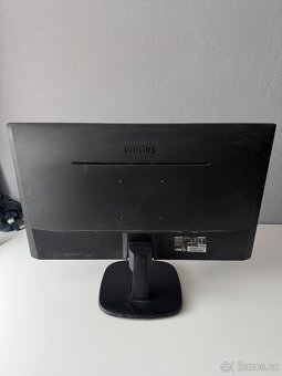 Monitor Philips 273V7Q - 2