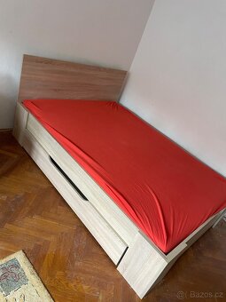 Prodám 3 roky starou postel 140x200 - 2