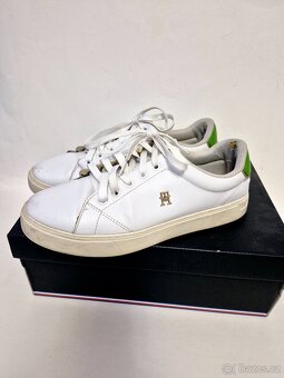 Dámské tenisky Tommy Hilfiger, velikost 39 - 2