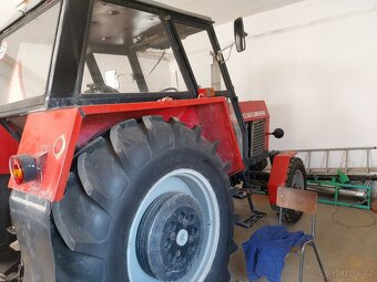 Traktor 8011 - 2