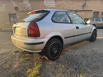 Honda Civic 6g hatch - 2