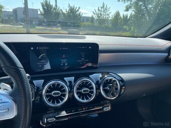 Mercedes Benz CLA 180 AMG coupe - 2
