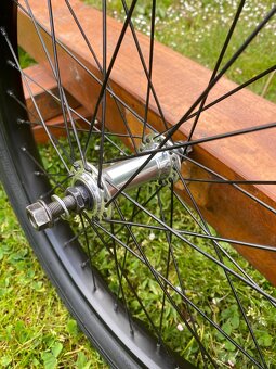 Zapletené kolo BMX - 2