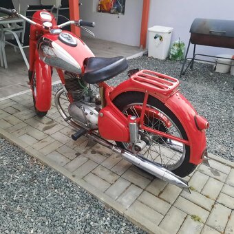 Jawa 250 perák - 2