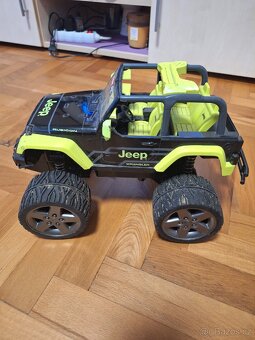 RC model Carrera Jeep Wrangler - 2