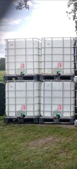 IBC nádrže kontejnery na 1000 litrů potravinářské - 2
