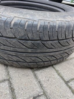Kola 215/65 r 15 Citroen c8 - 2