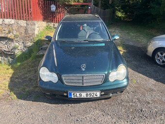 Mercedes benz c220 cdi 203K obsah 2148 100Kw - 2