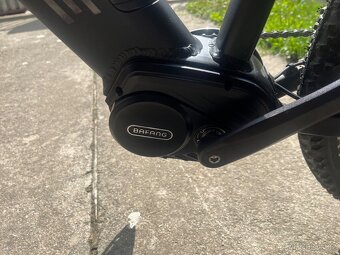 Horské elektrokolo 135 km NÁJEZDMAXBIKE TORVI černá růžová - 2