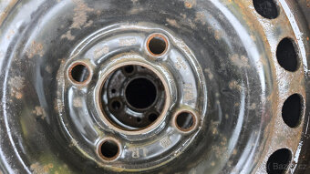 Opel Vektra A  zimní sada pneu + disky 14" - 2