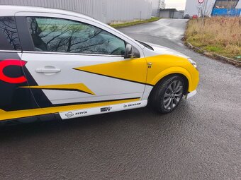 Opel Astra H Gtc OPC line - 2