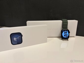 Apple Watch 9 45mm v záruce, 97% kapacita - 2