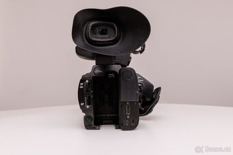 profesionální kamera Sony PXW-Z150 - 2