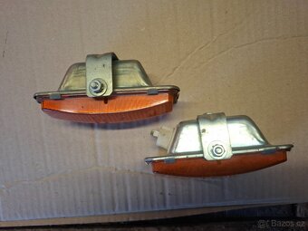 Přední blinkry Škoda 100, 110r a užovka - 2