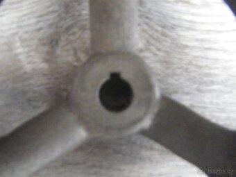 Ovládací kolo soustruh, frézka. Klika - 2