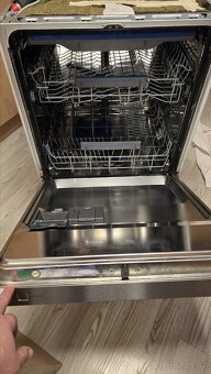 ELECTROLUX 600 FLEX MaxiFlex EEM48200IX - 2