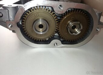 Vačkové hřídele 04L103308 04L103044 - 2