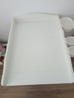 Přebalovací pult/knihovna IKEA - 2