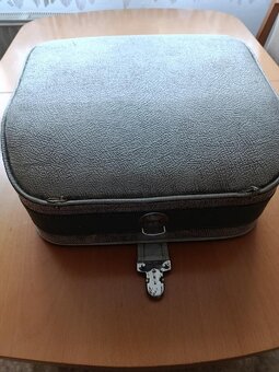 Prodám kufříkový psací stroj - 2