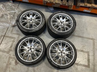 Ferrari kola R20 - 2