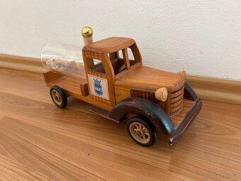 Dřevěné auto - 2
