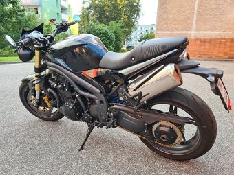 Triumph Speed Triple 1050 - 2