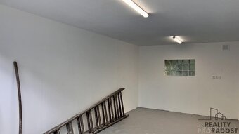 Prodej garáže 18m2 - 2