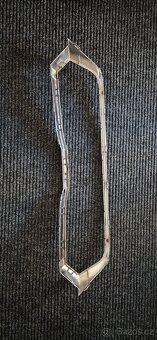 Rámeček přední masky Škoda Octavia IV - 2