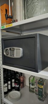 TREZOR - VÝPRODEJ Z HOSPODY - 2