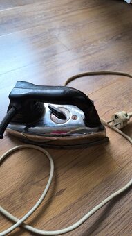 Žehlička 60. léta - 2