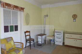 Prodej útulného rodinného domku se zahradou ve Staňkově - 2