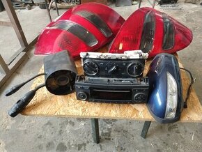 Mercedes benz W169 rok 2004/5 - pár zbylých dílů - 2