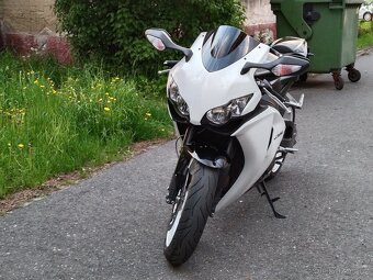 Prodám Honda CBR 1000rr Fireblade - 2