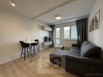 Pronájem byty 1+kk, 30 m2 - Zlín, ev.č. N07970 - 2