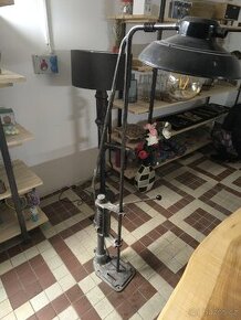 Stojací lampa - 2