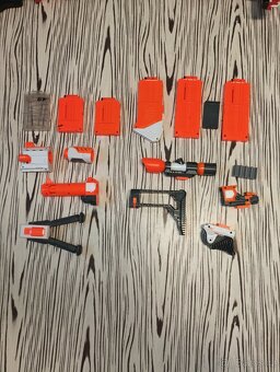 Prodám pistole Nerf - 2