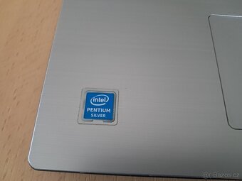 Prodám notebook Lenovo - 2