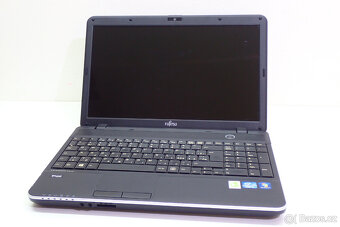 Pracovní Notebook Lifebook AH512 - 2