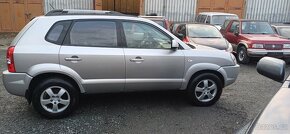 Hyundai Tuscon 2.0 CRDI 4x4 - 2