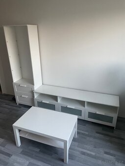 NOVÁ OBYTNÁ STĚNA + stolek - 2