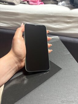 Apple iPhone 11 64gb - 2