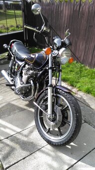 Kawasaki KZ 650D - 2