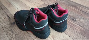 CERVA STEELER METATARSAL vel.47 - 2