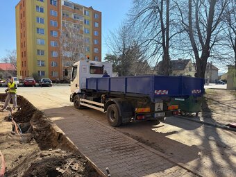 Hákový nosič kontejneru Renault midlum 180.12 - 2