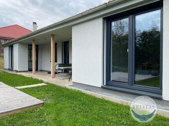 Pronájem rodinného domu 165 m², pozemky 915 m², Zbuzany - 2